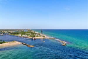 2102 Bay Dr, Pompano Beach, FL 33062, Sold 02/04/22