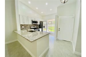 2780 S Oakland Forest Dr, Oakland Park, FL 33309, Sold 11/13/20