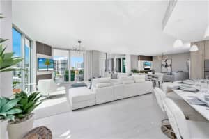 321 N Birch Rd, Fort Lauderdale, FL 33304, Sold 02/04/21