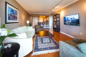 401 SW 4th Ave, Fort Lauderdale, FL 33315, Sold 03/05/21