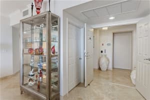 100 S Birch Rd, Fort Lauderdale, FL 33316, Sold 03/22/21