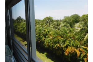 400 NE 14th Ave, Hallandale Beach, FL 33009, Sold 01/08/21