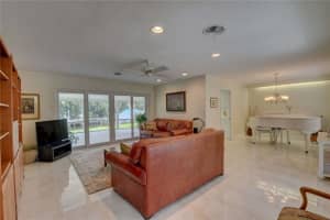 699 W Royal Palm Rd, Boca Raton, FL 33486, Sold 01/14/21