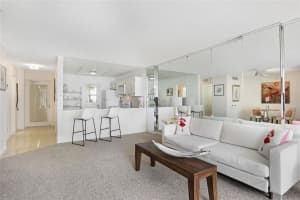 2200 NE 33rd Ave #14f, Fort Lauderdale, FL 33305, Sold 10/15/20