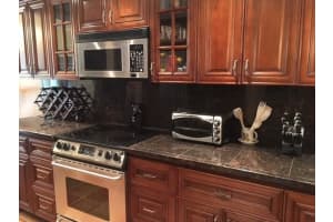 1100 SE 5th Ct, Pompano Beach, FL 33060, Sold 11/13/20