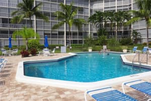 400 N Federal Hwy, Deerfield Beach, FL 33441, Sold 02/19/21