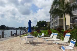 400 N Federal Hwy, Deerfield Beach, FL 33441, Sold 02/19/21