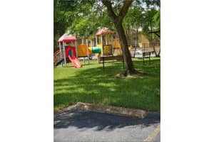 6854 NW 173rd Dr, Hialeah, FL 33015, Sold 11/20/20