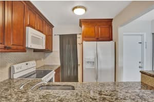 410 SE 2nd Ave, Deerfield Beach, FL 33441, Sold 10/21/20