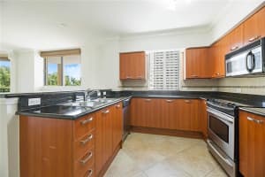 2001 N Ocean Blvd, Fort Lauderdale, FL 33305, Sold 01/15/21