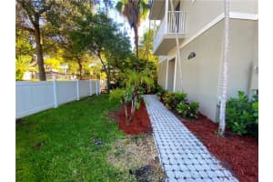 2685 NE 9th Ave, Wilton Manors, FL 33334, Sold 12/23/20