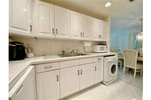 6507 Bay Club Dr, Fort Lauderdale, FL 33308, Sold 10/29/20