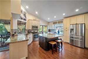 5543 Pine Cir, Coral Springs, FL 33067, Sold 11/18/20