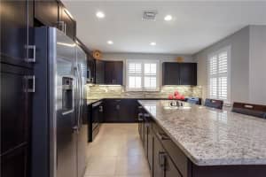 5223 Kingfisher Wy, Davie, FL 33314, Sold 04/09/21