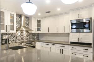 2107 SE 10th Ave, Fort Lauderdale, FL 33316, Sold 11/23/20