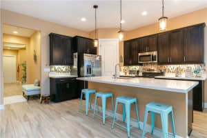 9043 NW 39th St, Coral Springs, FL 33065, Sold 11/03/20