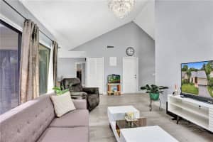 569 Goldenwood Way, Wellington, FL 33414, Sold 10/20/20