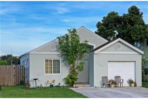 9988 W Daffodil Ln, Miramar, FL 33025, Sold 10/22/20
