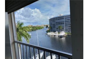 1423 E Hillsboro Blvd, Deerfield Beach, FL 33441, Sold 02/05/21