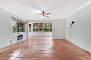 1000 SE 4th St, Fort Lauderdale, FL 33301, Sold 04/19/21