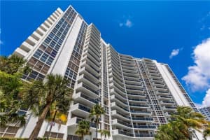 2841 N Ocean Blvd, Fort Lauderdale, FL 33308, Sold 01/25/21