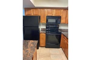 525 SW 1st Ct, Boynton Beach, FL 33435, Sold 11/05/20