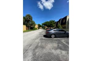 5852 Blueberry Ct, Lauderhill, FL 33313, Sold 02/18/21