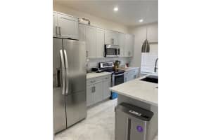 8424 NW 139th Terrace, Hialeah, FL 33016, Sold 12/07/20