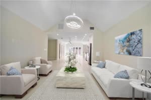 302 Sunset Rd, West Palm Beach, FL 33401, Sold 02/17/21
