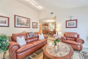 10780 NW 8th Ct, Coral Springs, FL 33071, Sold 11/05/20