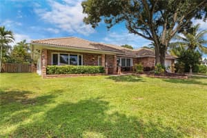 431 SW 74th Terrace, Plantation, FL 33317, Sold 11/12/20