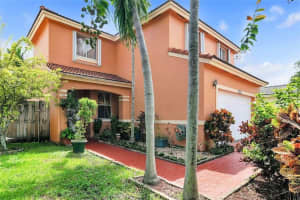 10470 SW 16th St, Pembroke Pines, FL 33025, Sold 01/04/21
