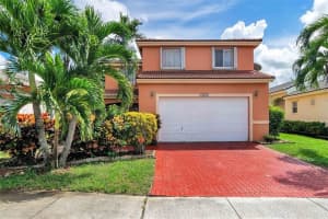 10470 SW 16th St, Pembroke Pines, FL 33025, Sold 01/04/21