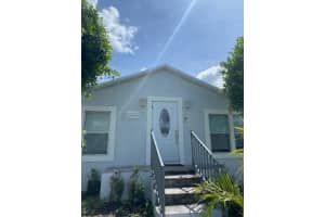 21441 NW 7th Ct, Pembroke Pines, FL 33029, Sold 11/24/20