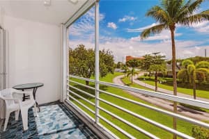 608 NE 2nd St, Dania Beach, FL 33004, Sold 01/25/21