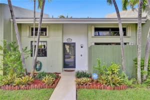 2800 S Oakland Forest Dr, Oakland Park, FL 33309, Sold 11/10/20