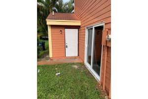 5509 NW 24th St, Lauderhill, FL 33313, Sold 02/05/21
