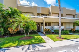 1100 SE 5th Ct, Pompano Beach, FL 33060, Sold 11/17/20