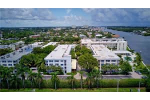 621 E Woolbright Rd, Boynton Beach, FL 33435, Sold 11/02/20