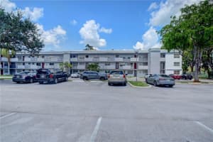 8405 NW 61st St APT D311, Tamarac, FL 33321, Sold 12/04/20