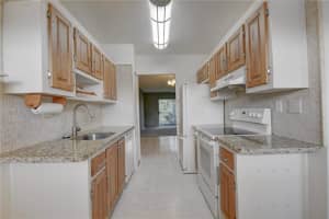 8405 NW 61st St APT D311, Tamarac, FL 33321, Sold 12/04/20