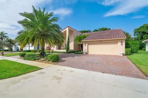 2555 SW 23rd Cranbrook Dr, Boynton Beach, FL 33436, Sold 01/25/21
