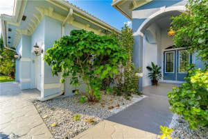 11741 Hermitage Dr, Plantation, FL 33325, Sold 02/12/21