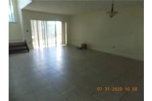 371 W Park Dr, Miami, FL 33172, Sold 12/23/20