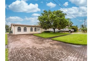 471 NW 39th St, Pompano Beach, FL 33064, Sold 10/26/20