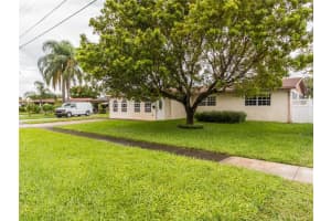 471 NW 39th St, Pompano Beach, FL 33064, Sold 10/26/20
