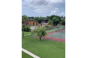 9437 SW 76th St APT V35, Miami, FL 33173, Sold 11/20/20