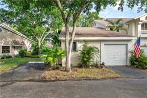 1955 Discovery Cir W, Deerfield Beach, FL 33442, Sold 11/05/20