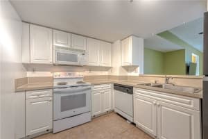520 SE 5th Ave, Fort Lauderdale, FL 33301, Sold 04/21/21