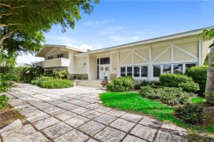 10 Tahoe Ln, Sea Ranch Lakes, FL 33308, Sold 04/26/21